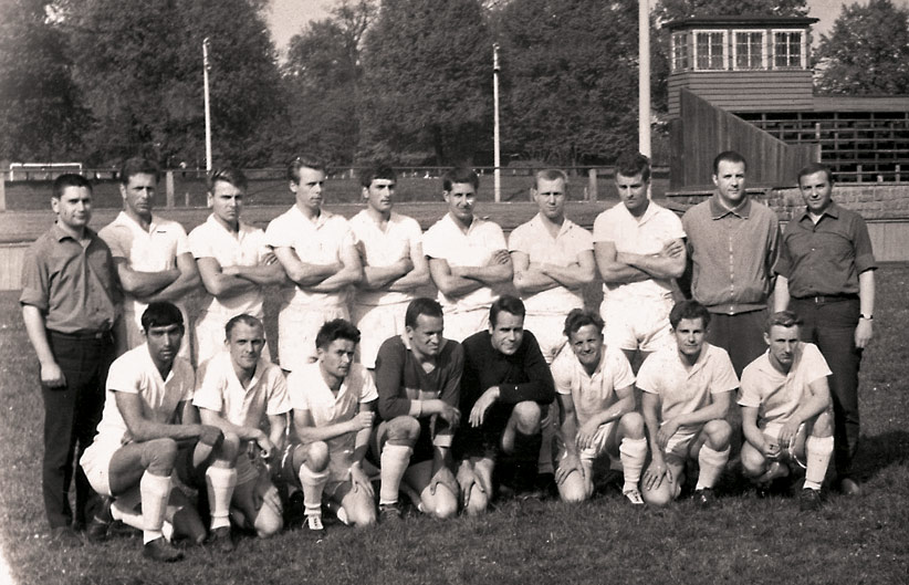 tl_files/Abseits/img/Mannschaften/mannschaft66_67.jpg tl_files/Abseits/img/Mannschaften/mannschaft66_67.jpg